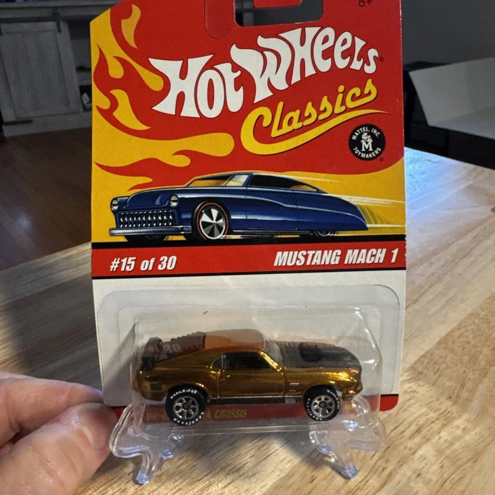 Hot Wheels Classics Series 2 #15/30 Mustang Mach 1 - Spectraflame Orange